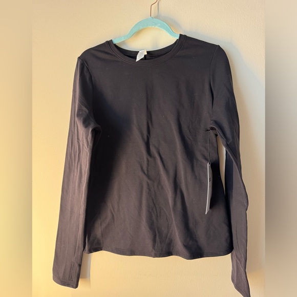 Alo Yoga Airbrush Warm Nocturne Long Sleeve in black - Picture 4 of 15